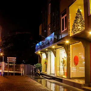 Ivy Lane Hotel
